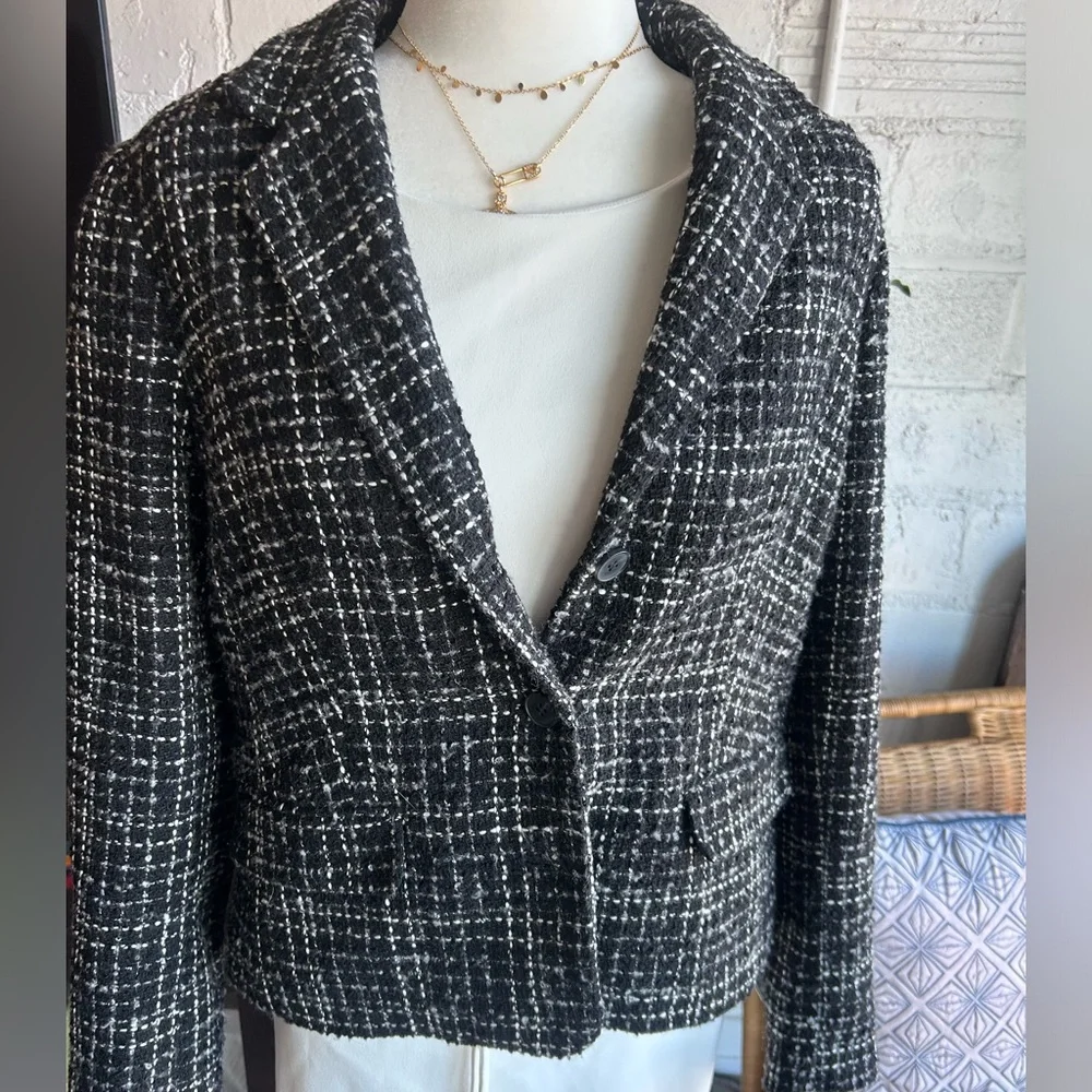 Vintage Tweed Blazer - Picture 2 of 4